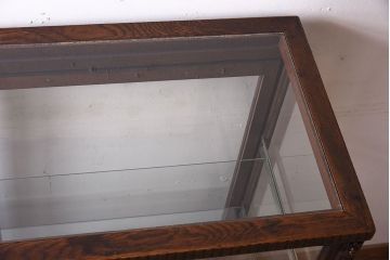 アンティーク家具　大正ロマン　彫刻が美しい古いナラ材のガラスケース