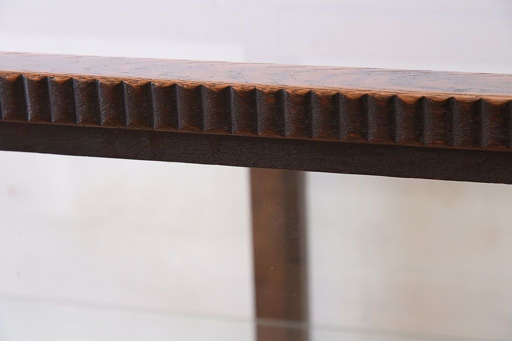 アンティーク家具　大正ロマン　彫刻が美しい古いナラ材のガラスケース