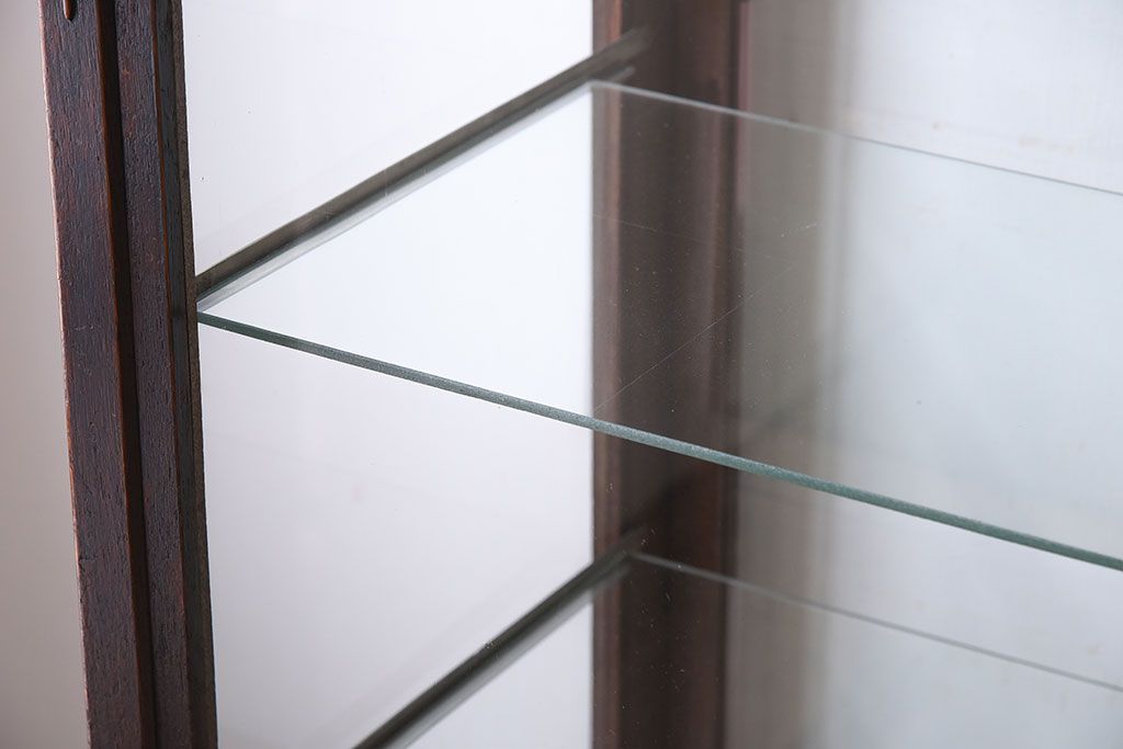 アンティーク家具　大正ロマン　彫刻が美しい古いナラ材のガラスケース