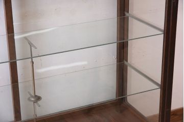 アンティーク家具　大正ロマン　彫刻が美しい古いナラ材のガラスケース