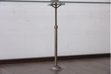 アンティーク家具　大正ロマン　彫刻が美しい古いナラ材のガラスケース