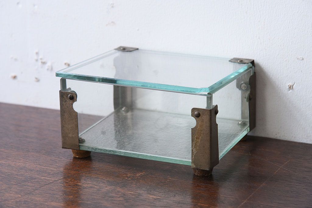 アンティーク雑貨　和製アンティーク　昭和レトロ　ガラス製小物入れ