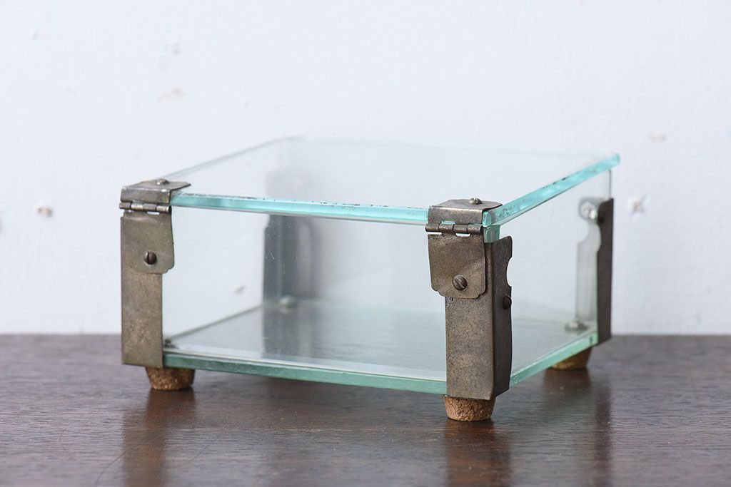 アンティーク雑貨　和製アンティーク　昭和レトロ　ガラス製小物入れ