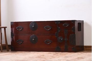 アンティーク家具　前面栗材!桜丸金具の時代箪笥ローボード(米沢箪笥・衣装箪笥)(1)