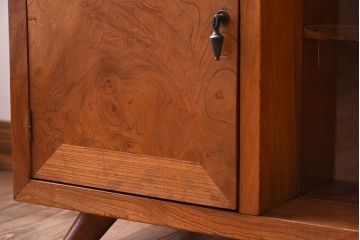 アンティーク家具　総欅材!木目が美しい和モダンな脚付きローボード