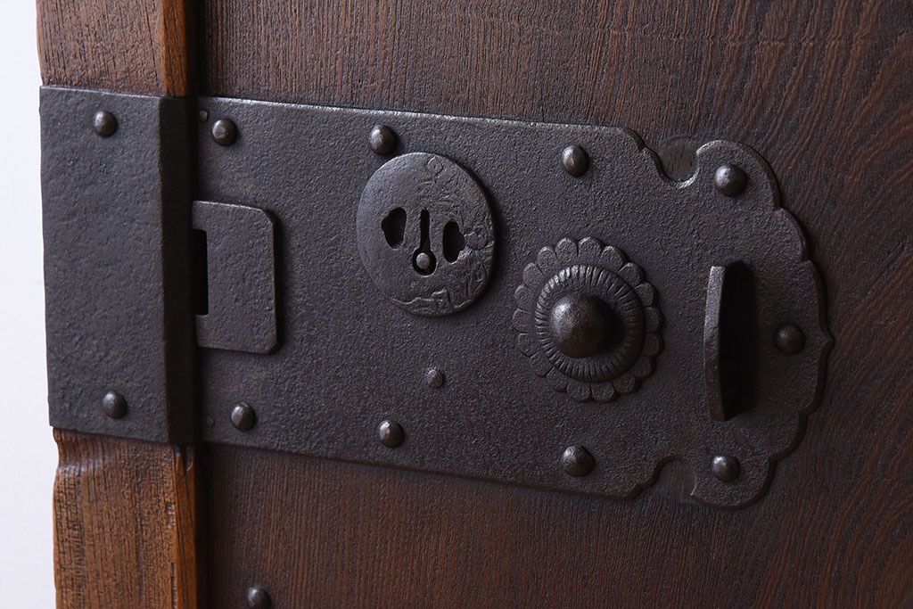 明治大正期　総欅材!鏡板一枚板のアンティーク幅狭蔵戸(玄関戸)