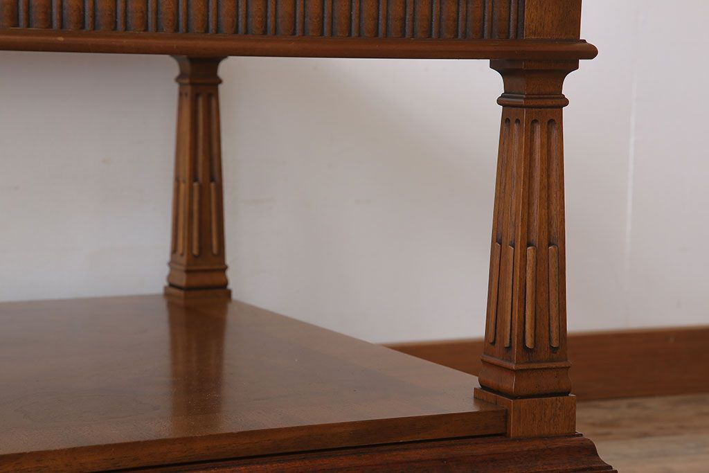 DREXEL HERITAGE(ドレクセルヘリテイジ)USA　CAMEO　特注品　ガラス天板のセンターテーブル(カクテルテーブル)(定価約100万円)