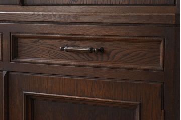 中古　永田良介商店　高級品!831型2枚扉食器棚(カップボード)(定価約49万7千円)