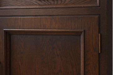 中古　永田良介商店　高級品!831型2枚扉食器棚(カップボード)(定価約49万7千円)