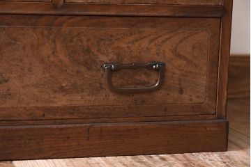 アンティーク家具　前面桑材!和製アンティークの上品な茶箪笥