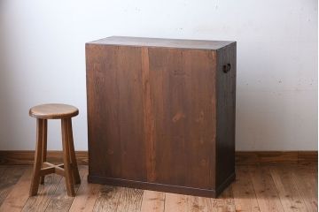 アンティーク家具　前面桑材!和製アンティークの上品な茶箪笥