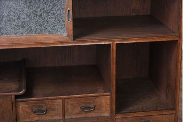 アンティーク家具　前面桑材!和製アンティークの上品な茶箪笥