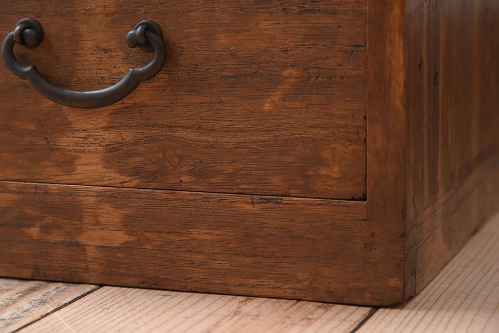アンティーク家具　総桐材のアンティーク小引き出し