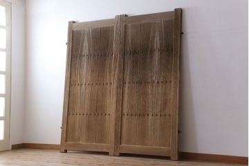 明治〜大正期　アンティーク　両開き　特大　総欅材!古い御屋敷の門扉一対(玄関戸)