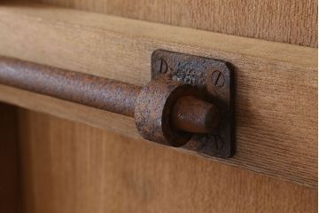 明治〜大正期　アンティーク　両開き　特大　総欅材!古い御屋敷の門扉一対(玄関戸)