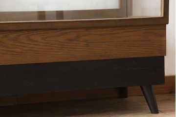 レトロ家具　昭和レトロ　古いナラ材製のシンプルな脚付きガラスケース(ショーケース)