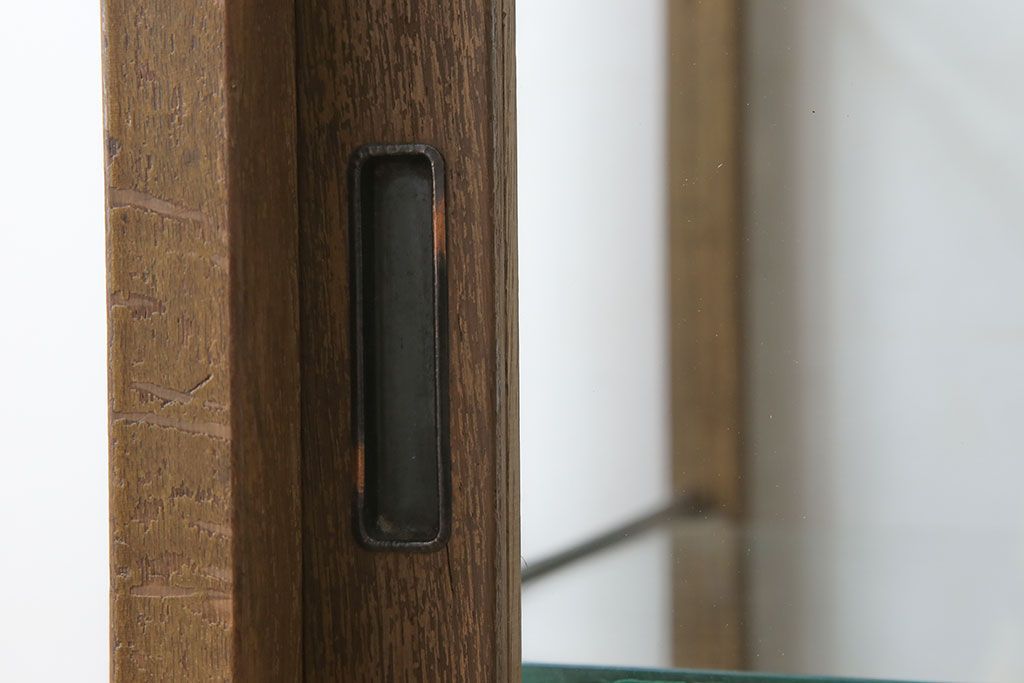 レトロ家具　昭和レトロ　古いナラ材製のシンプルな脚付きガラスケース(ショーケース)