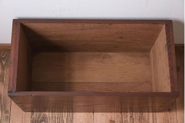 アンティーク雑貨　明治大正期　古い松材の大きなアンティーク収納箱(木箱)