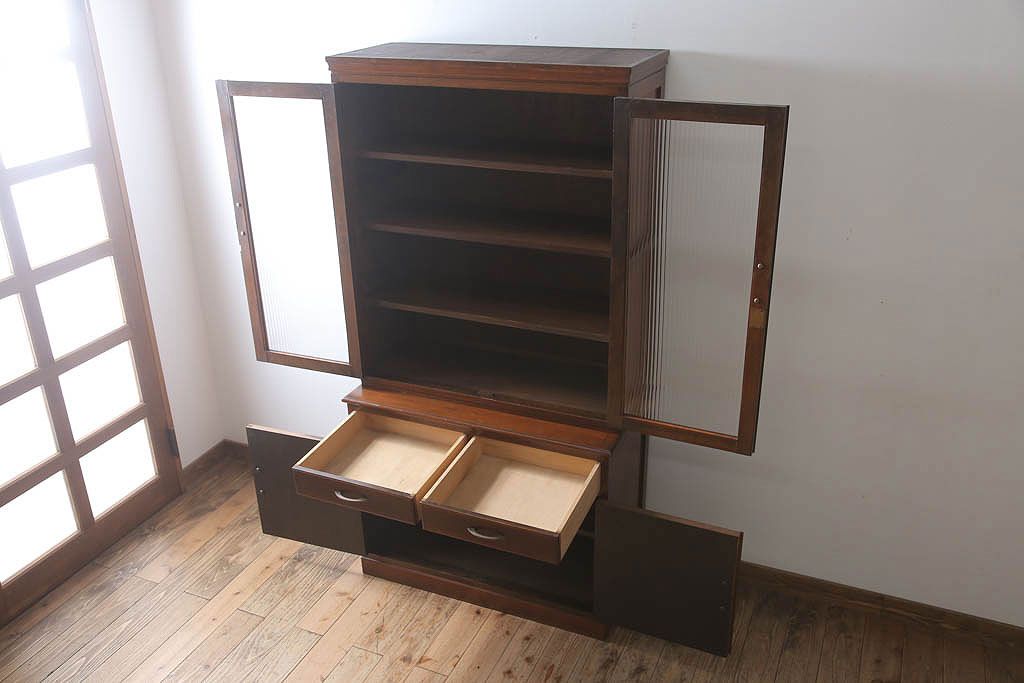 レトロ家具　昭和レトロ　シンプルな木製カップボード(食器棚)(2)