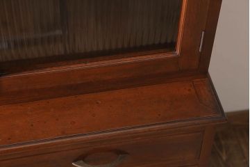 レトロ家具　昭和レトロ　シンプルな木製カップボード(食器棚)(2)