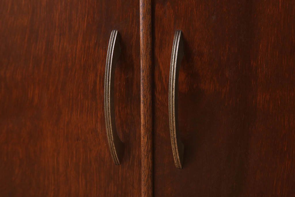 レトロ家具　昭和レトロ　シンプルな木製カップボード(食器棚)(2)