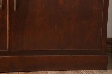 レトロ家具　昭和レトロ　シンプルな木製カップボード(食器棚)(2)