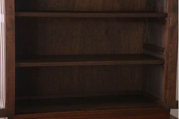 レトロ家具　昭和レトロ　シンプルな木製カップボード(食器棚)(2)