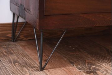 アンティーク家具　前面欅材!鉄脚付き衣装箪笥ローボード(時代箪笥)(1)