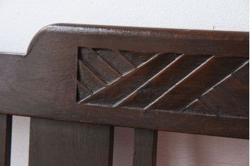 アンティーク家具　アンティーク　透かし彫り!古い木製のソファベンチ(2)