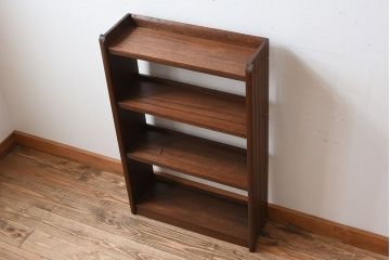 アンティーク家具　小振りでシンプルな古い木製の本棚(2)