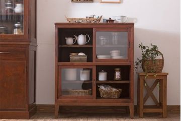 アンティーク家具　前面檜材　大正期　脚付き!引き戸のアンティーク収納棚