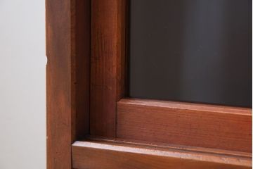 アンティーク家具　前面檜材　大正期　脚付き!引き戸のアンティーク収納棚