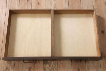 アンティーク家具　引き出し2杯付き!天板カバ材の大きな平机(ダイニングテーブル)