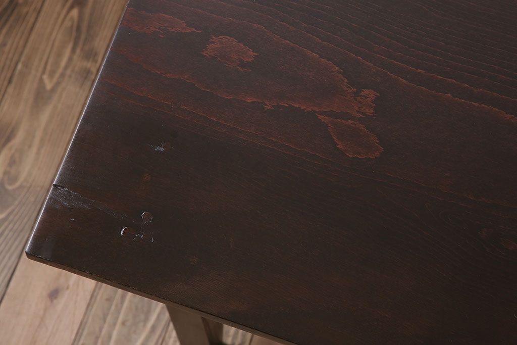 アンティーク家具　引き出し2杯付き!天板カバ材の大きな平机(ダイニングテーブル)