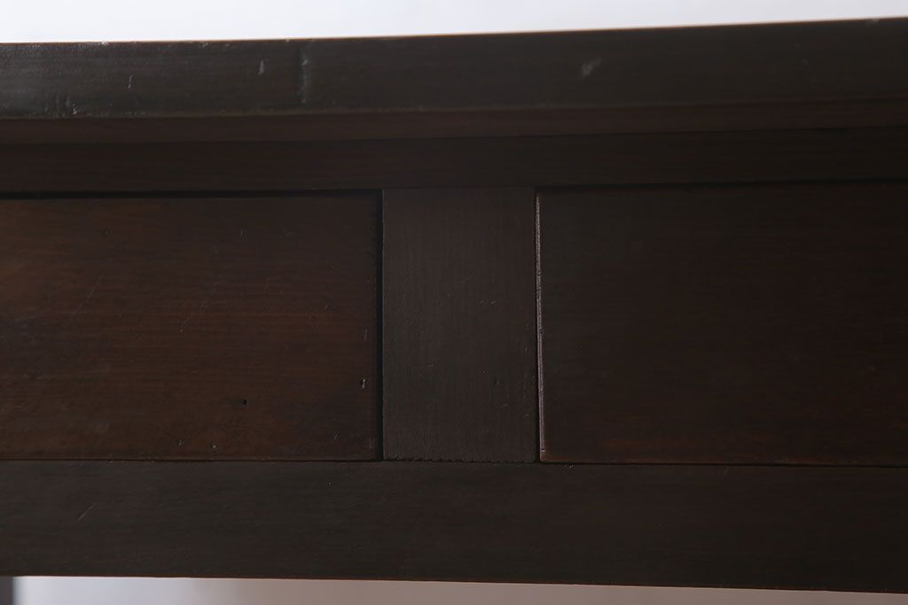 アンティーク家具　引き出し2杯付き!天板カバ材の大きな平机(ダイニングテーブル)