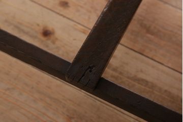 アンティーク家具　引き出し2杯付き!天板カバ材の大きな平机(ダイニングテーブル)