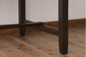 アンティーク家具　引き出し2杯付き!天板カバ材の大きな平机(ダイニングテーブル)