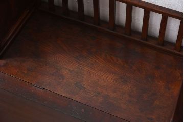 アンティーク家具　大正ロマン　高級品　古い栓材の豪奢な両袖机