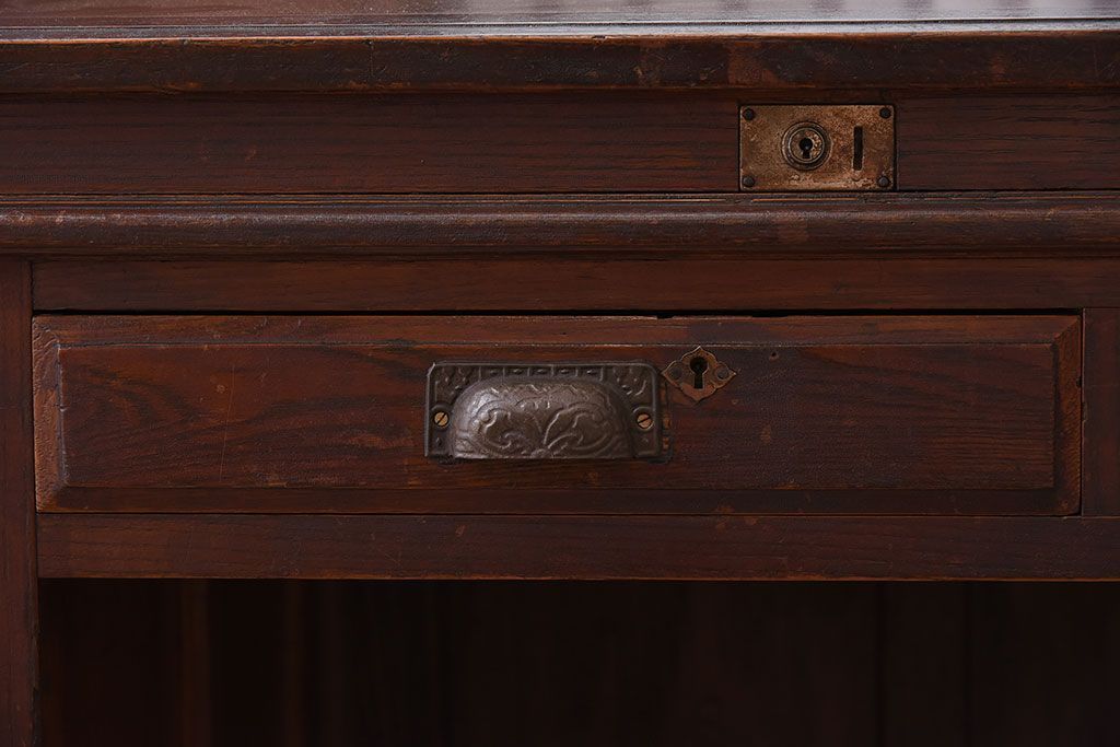 アンティーク家具　大正ロマン　高級品　古い栓材の豪奢な両袖机