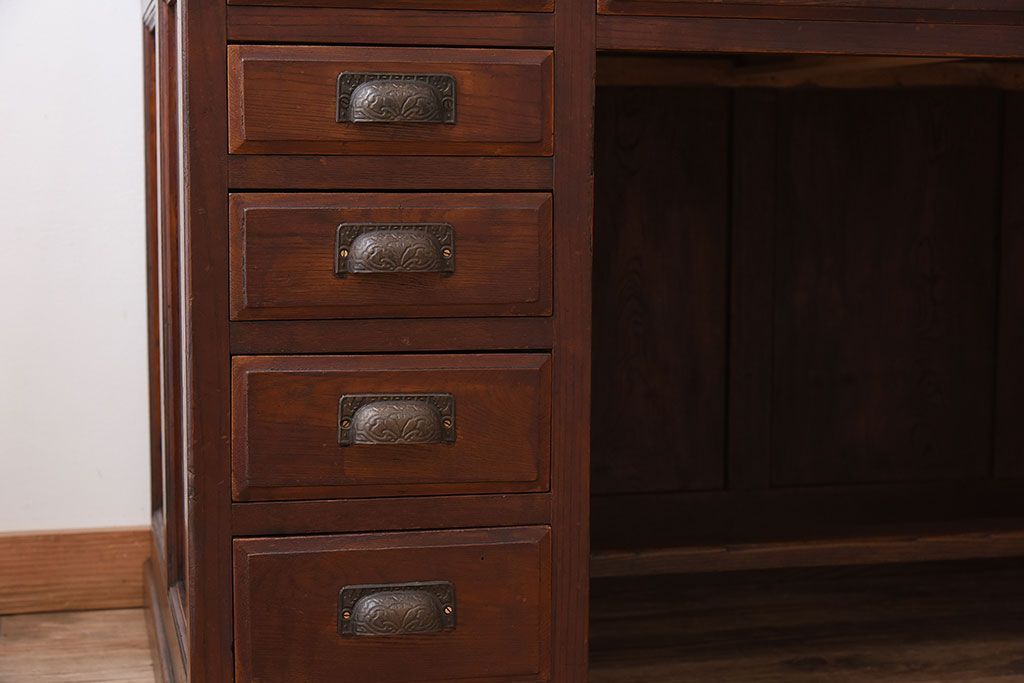 アンティーク家具　大正ロマン　高級品　古い栓材の豪奢な両袖机