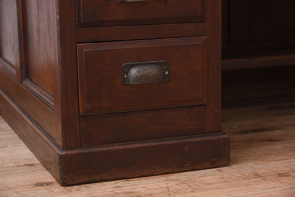 アンティーク家具　大正ロマン　高級品　古い栓材の豪奢な両袖机