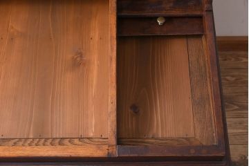 アンティーク家具　大正ロマン　高級品　古い栓材の豪奢な両袖机