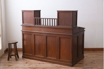 アンティーク家具　大正ロマン　高級品　古い栓材の豪奢な両袖机