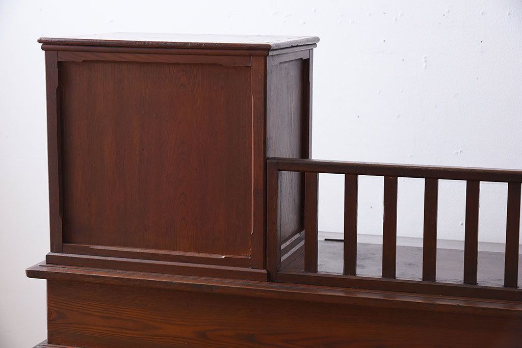 アンティーク家具　大正ロマン　高級品　古い栓材の豪奢な両袖机