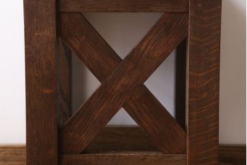 レトロ家具　昭和レトロ!ナラ材製　古い木味が魅力的な角スツール