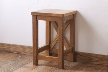 レトロ家具　昭和レトロ!古い木味が魅力的な角スツール(2)