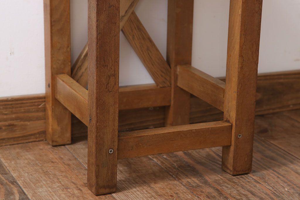 レトロ家具　昭和レトロ!古い木味が魅力的な角スツール(2)