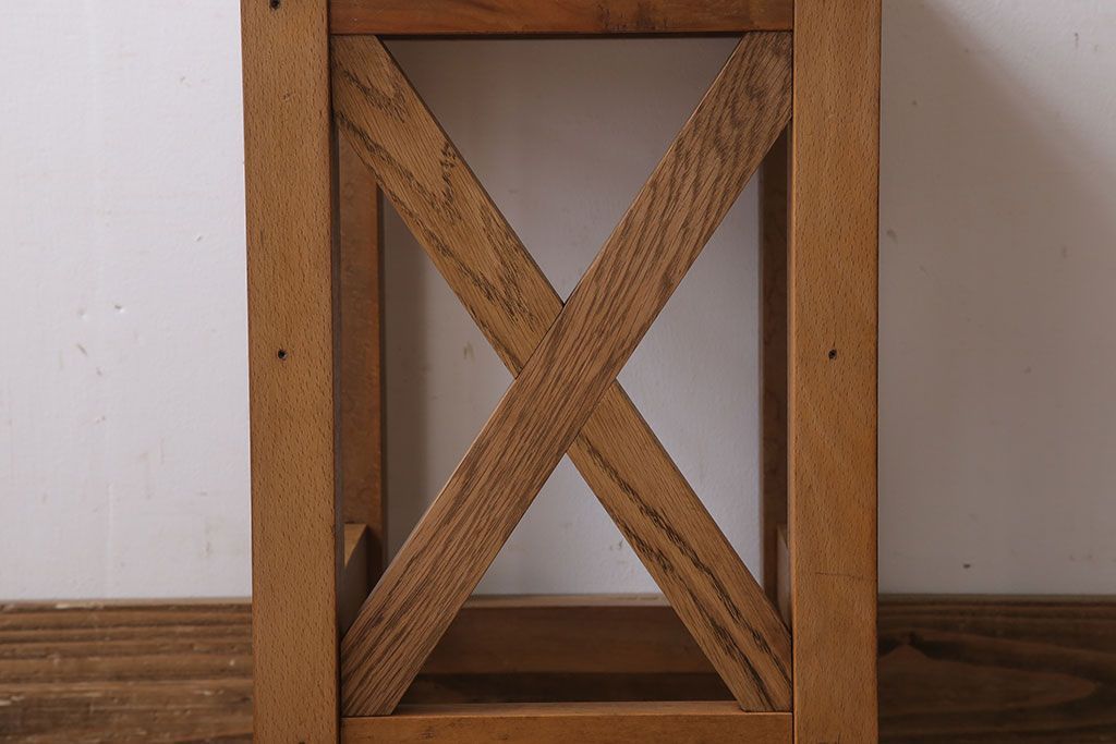 レトロ家具　昭和レトロ!古い木味が魅力的な角スツール(2)