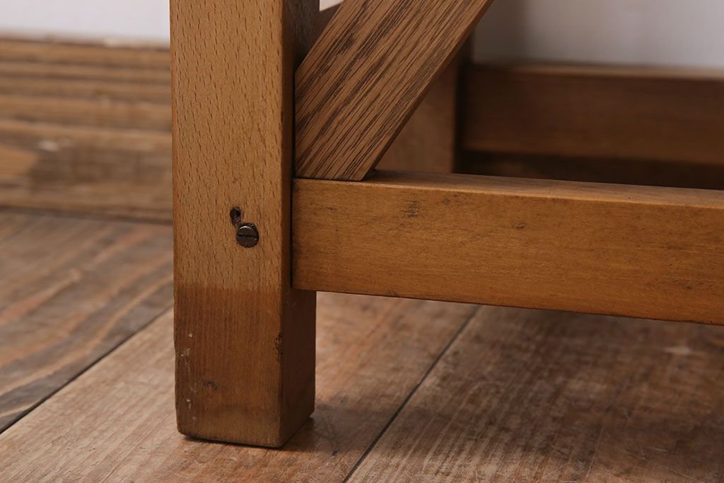 レトロ家具　昭和レトロ!古い木味が魅力的な角スツール(2)