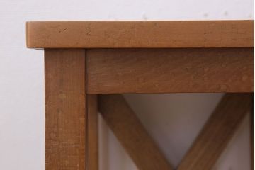 レトロ家具　昭和レトロな古い学校の角スツール(1)